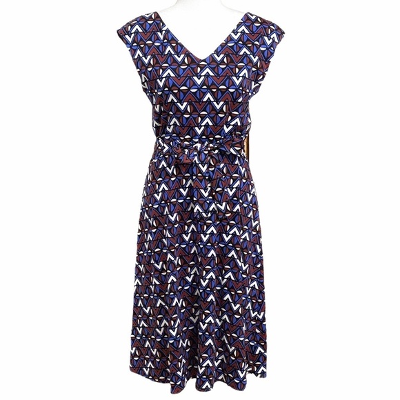MaxMara Dresses & Skirts - Max MARA WEEKEND WHITE RED BLUE GEO PATTERN V-NECK SLEEVELESS BELTED MIDI DRESS